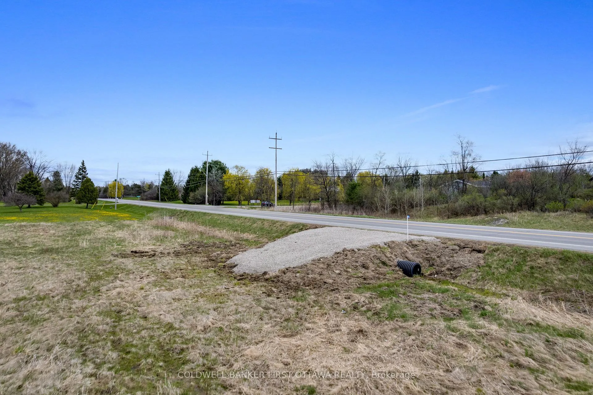 Photo 15 of 716 Christie Lake Road, Tay Valley, Bathurst/Burgess & Sherbrooke (Bathurst) Twp — HOMEH