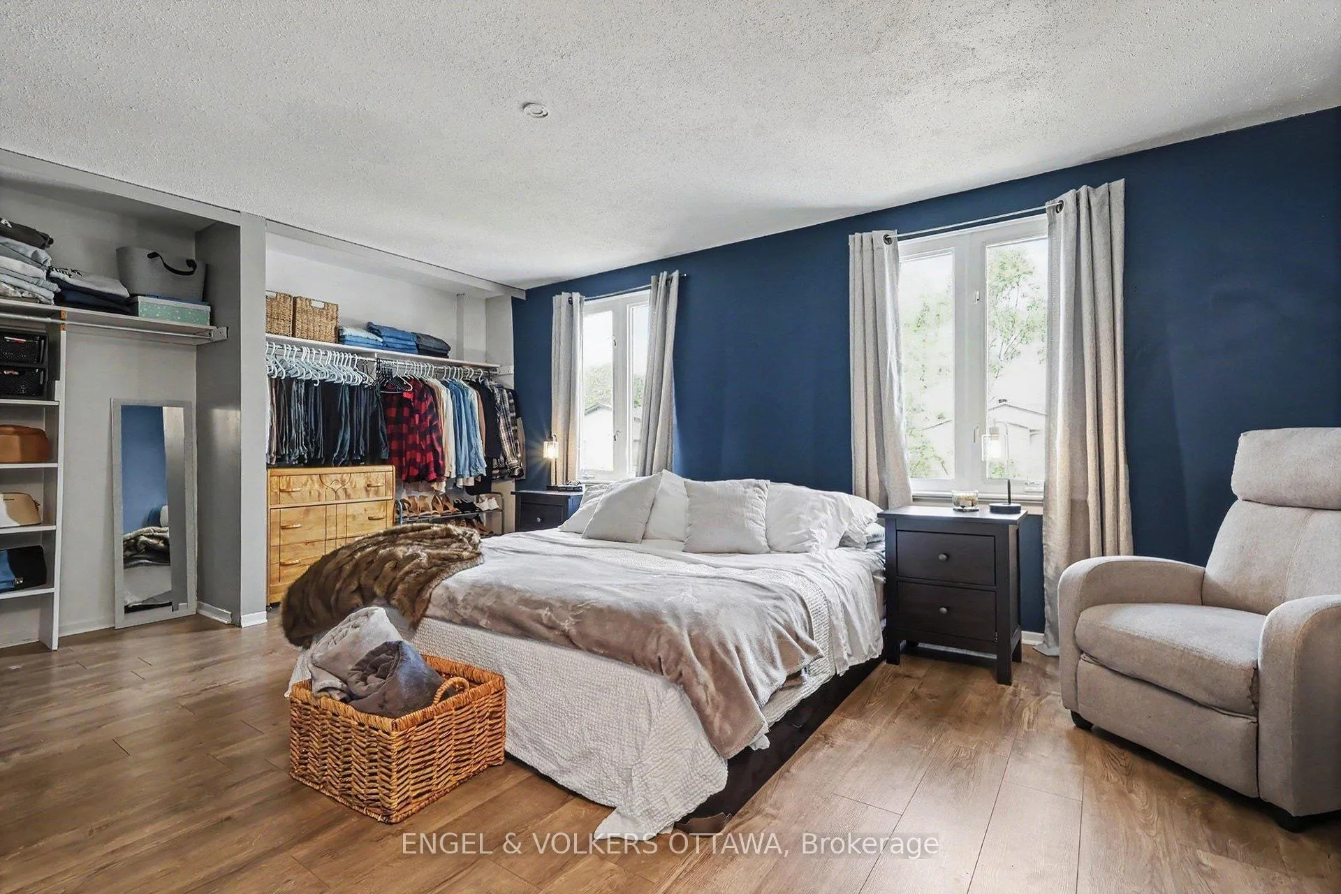 Photo 19 of 900 Borland Drive, Ottawa, Chatelaine Village — HOMEH