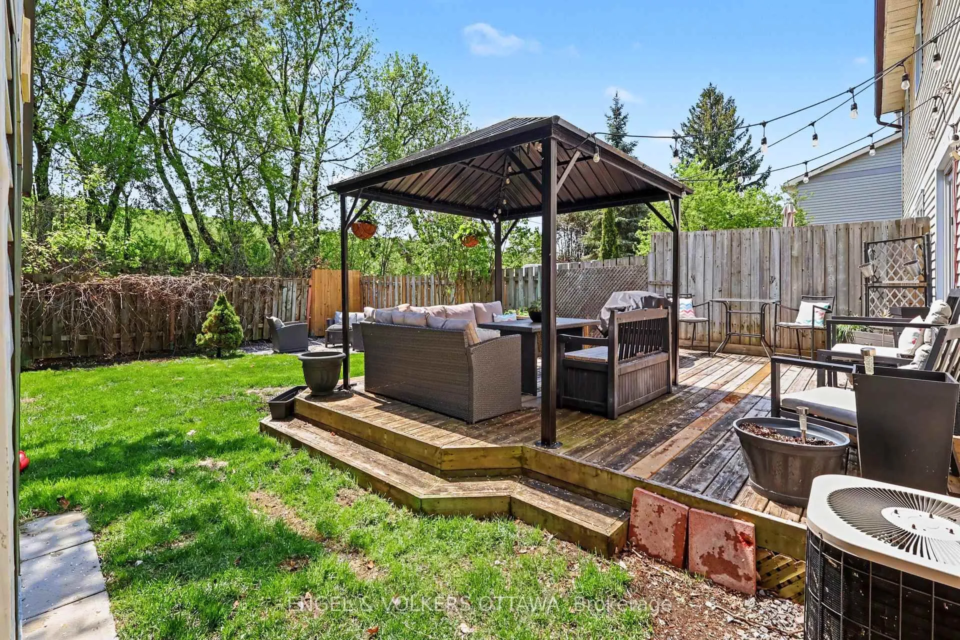 Photo 30 of 900 Borland Drive, Ottawa, Chatelaine Village — HOMEH