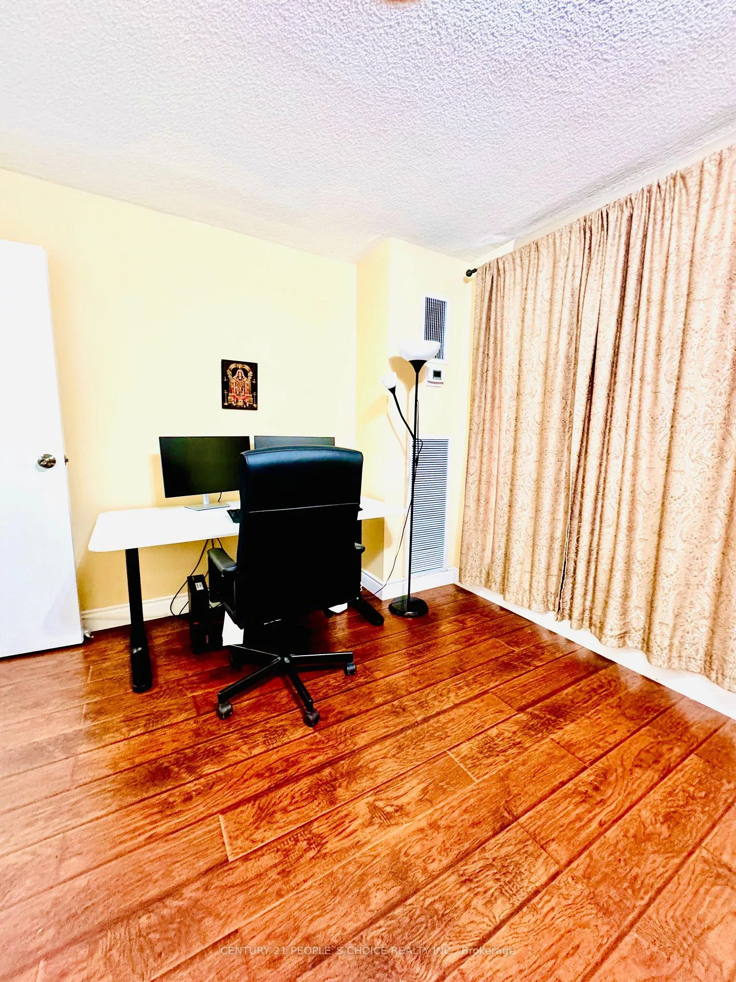 Photo 8 of Unit 1205, 21 Knightsbridge Road, Brampton, Queen Street Corridor — HOMEH
