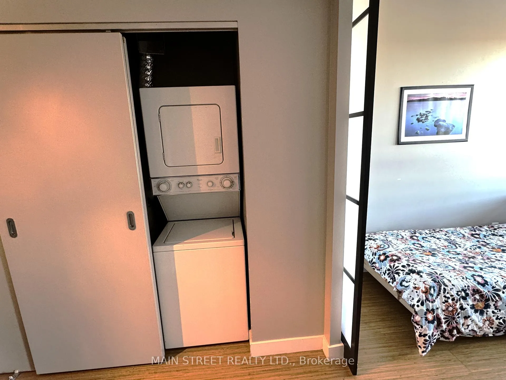Photo 5 of Unit 1109, 179 George Street, Ottawa, Lower Town/Byward Market — HOMEH