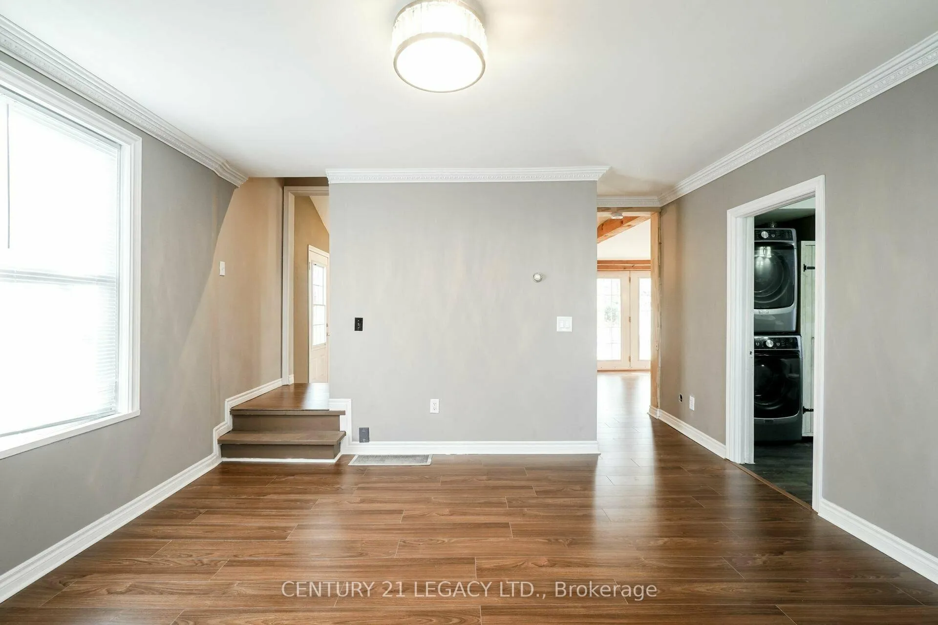 Photo 5 of 1 Milton Heights Crescent, Milton, Milton North — HOMEH