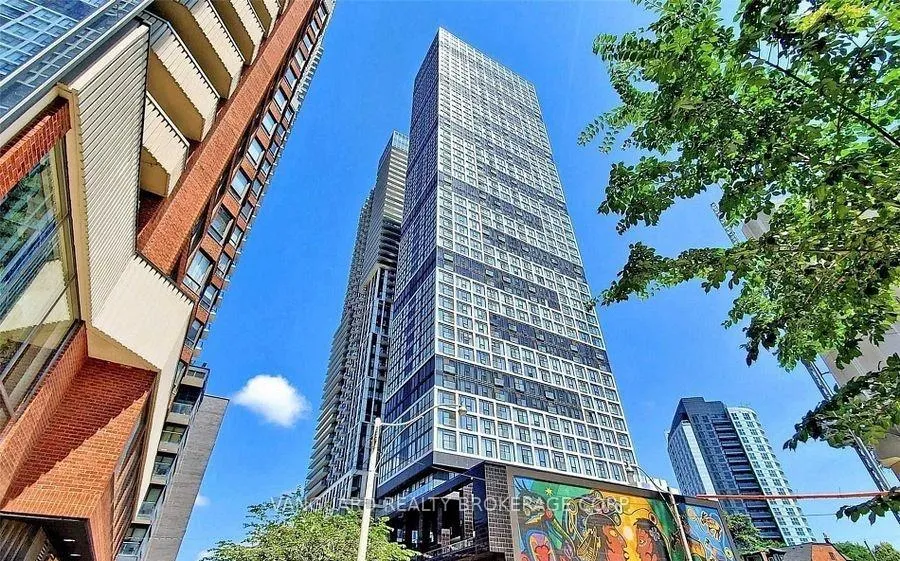 Front of Unit 912, 251 Jarvis Street