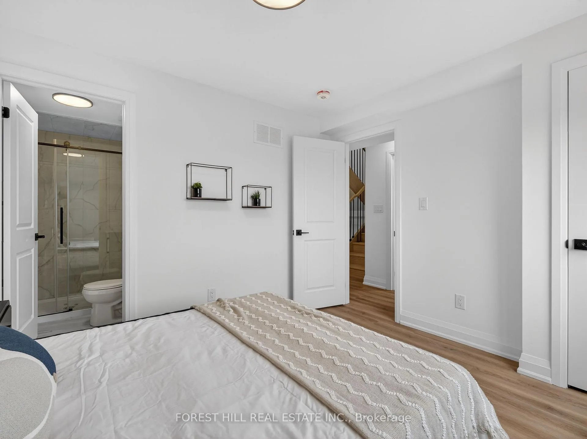 Photo 22 of Unit D, 1 Dunsmore Garden, North York, Clanton Park — HOMEH