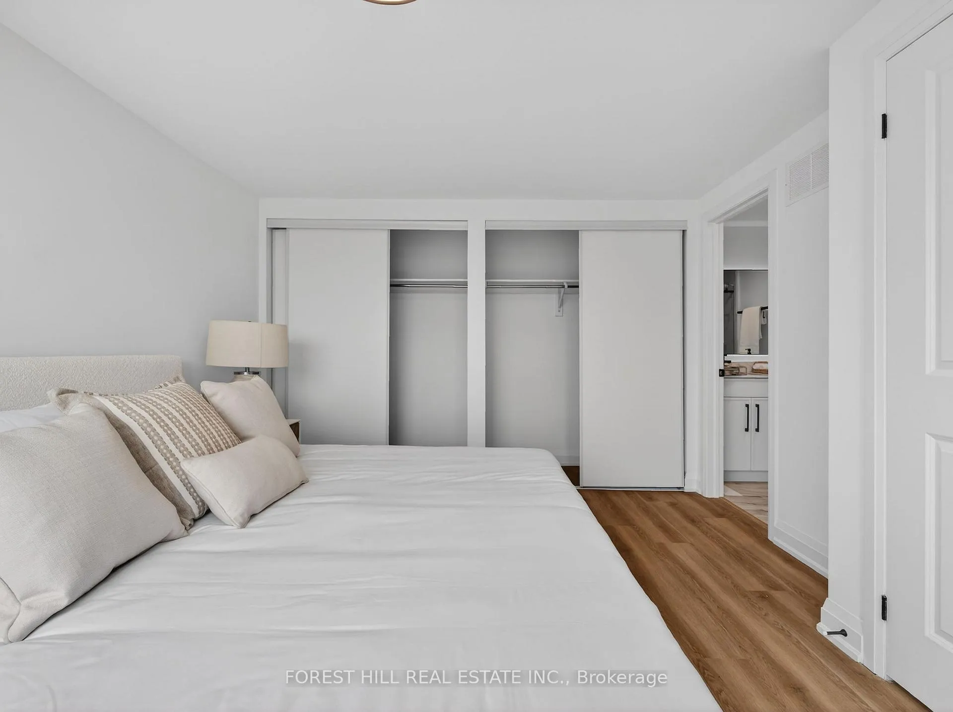 Photo 27 of Unit D, 1 Dunsmore Garden, North York, Clanton Park — HOMEH