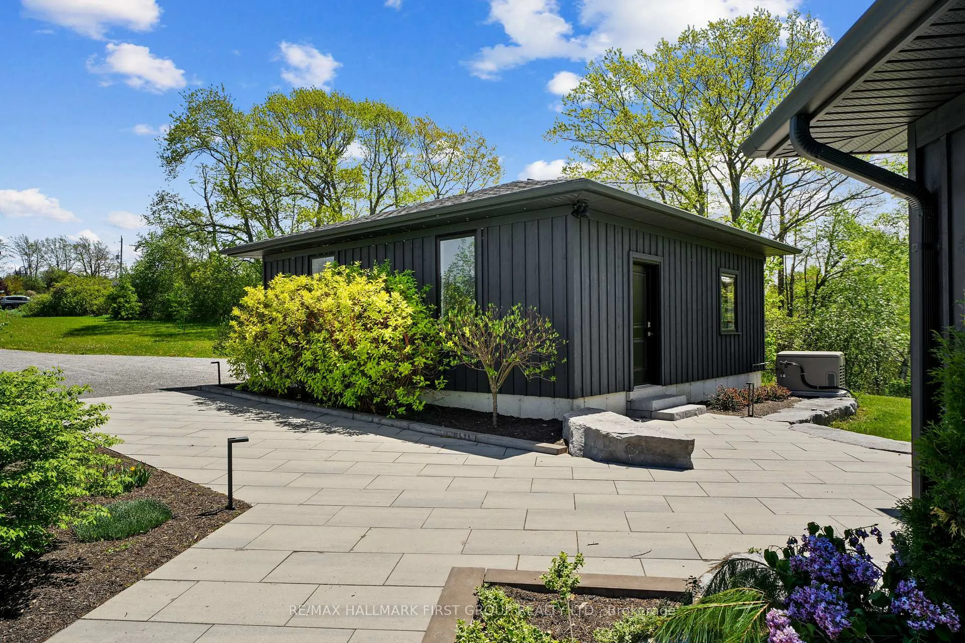 Photo 5 of 5206 Sully Road, Hamilton Township, Rural Hamilton — HOMEH