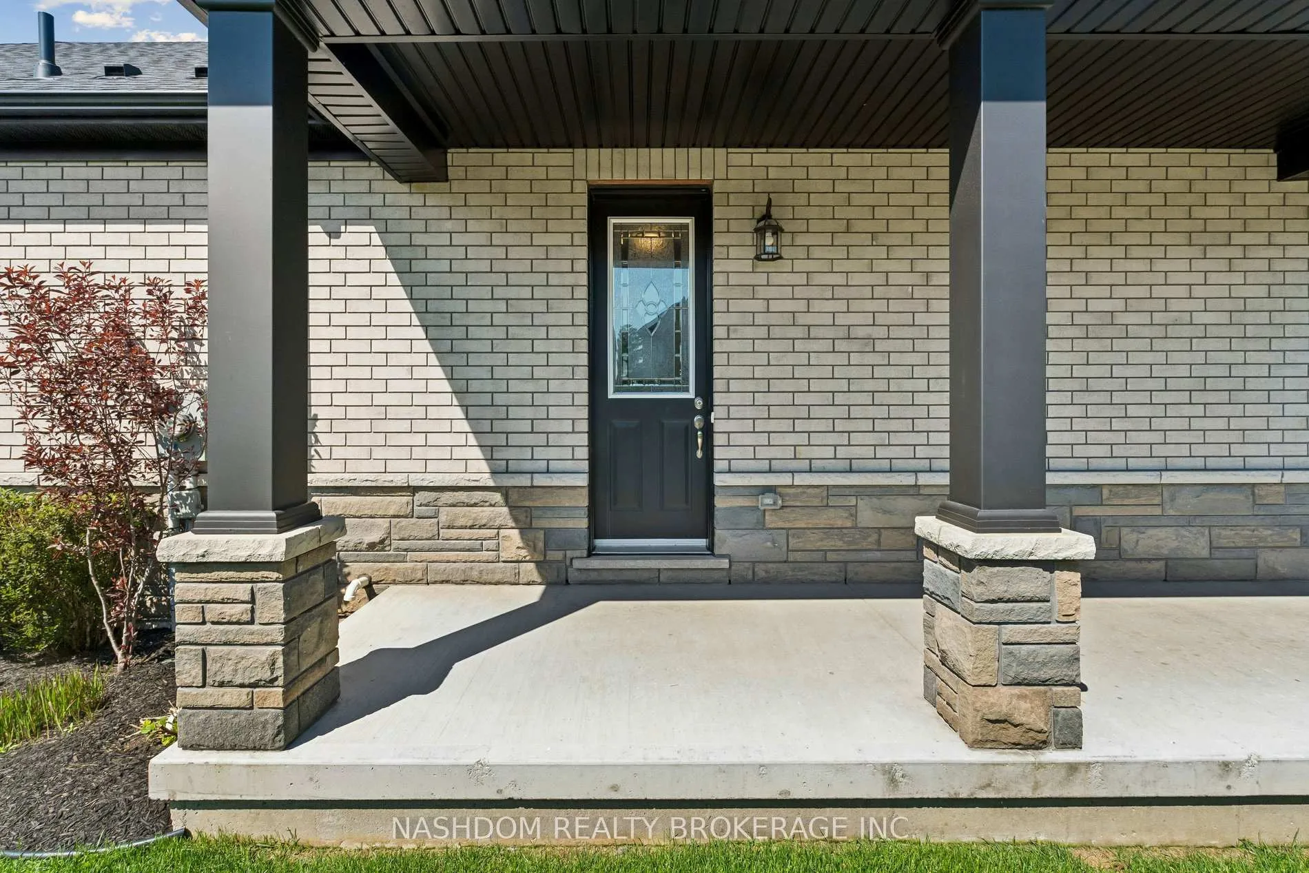 Photo 4 of 31 Seaton Crescent, Tillsonburg — HOMEH