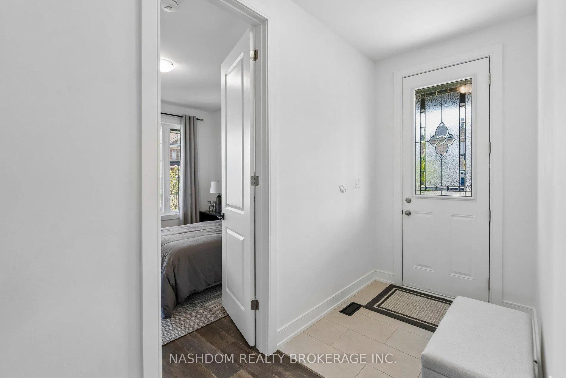 Photo 5 of 31 Seaton Crescent, Tillsonburg — HOMEH