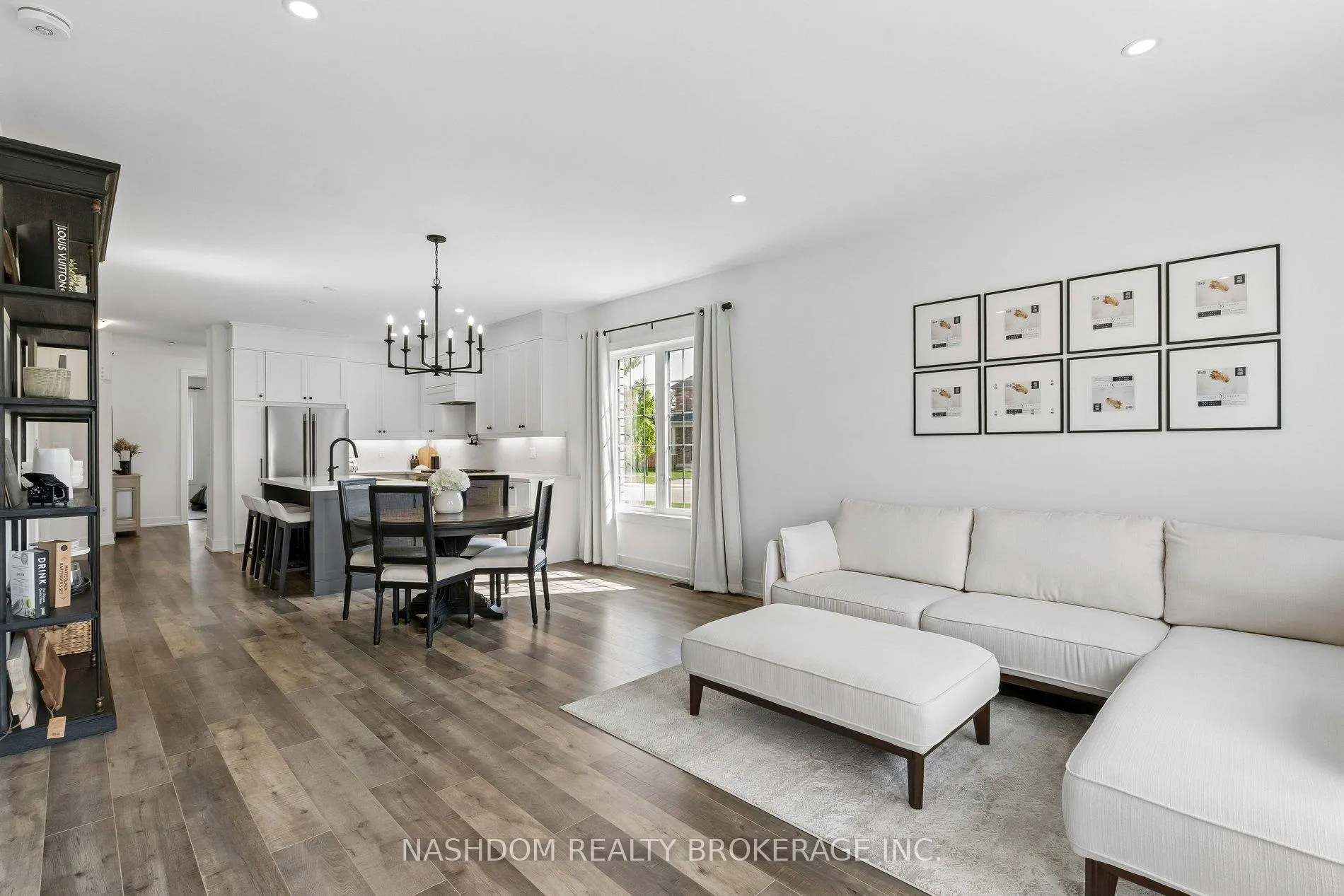Photo 9 of 31 Seaton Crescent, Tillsonburg — HOMEH