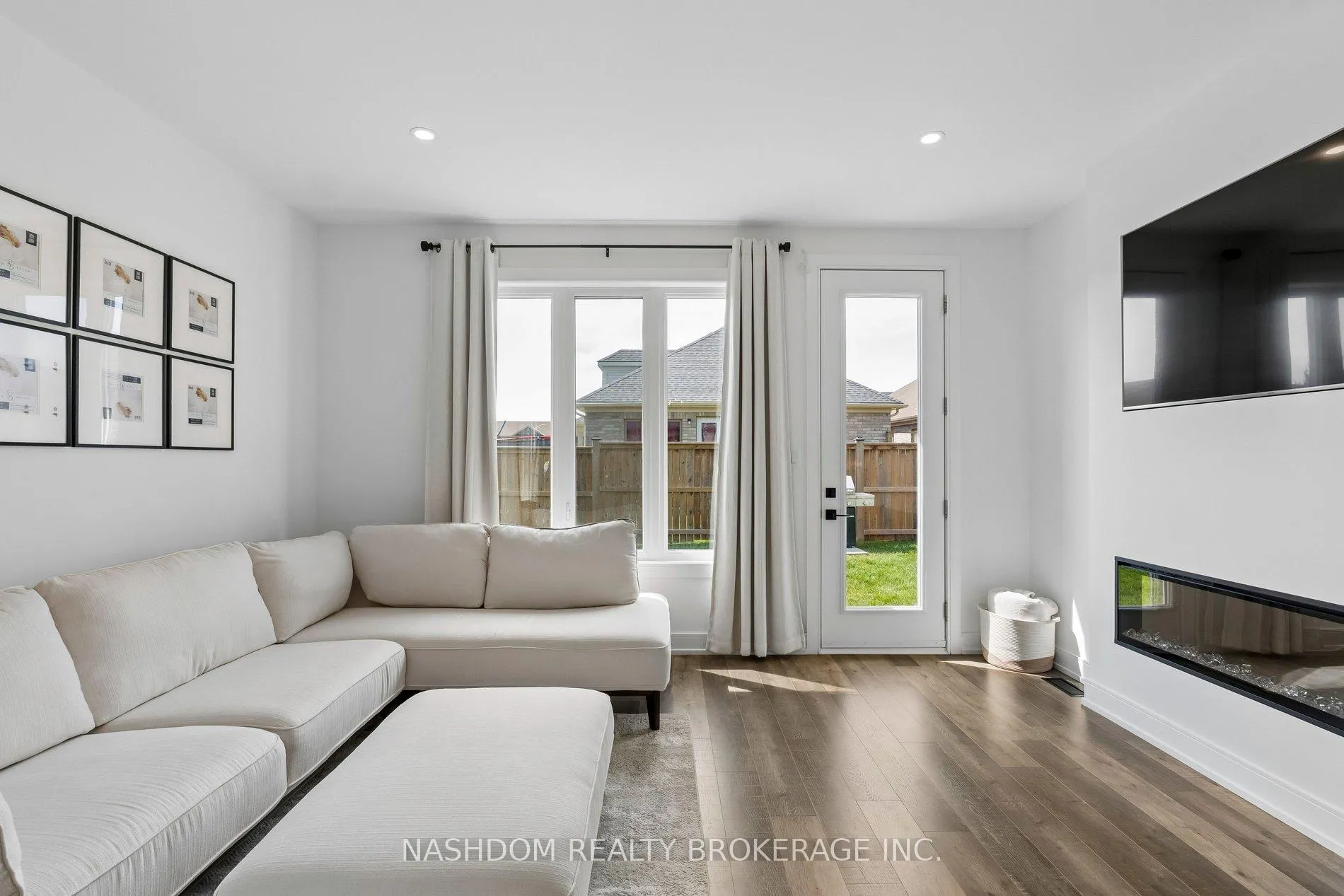 Photo 13 of 31 Seaton Crescent, Tillsonburg — HOMEH