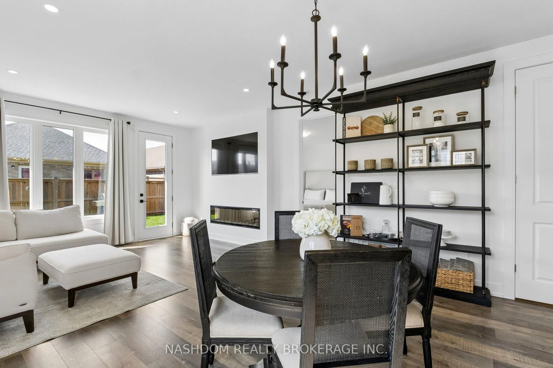 Photo 16 of 31 Seaton Crescent, Tillsonburg — HOMEH