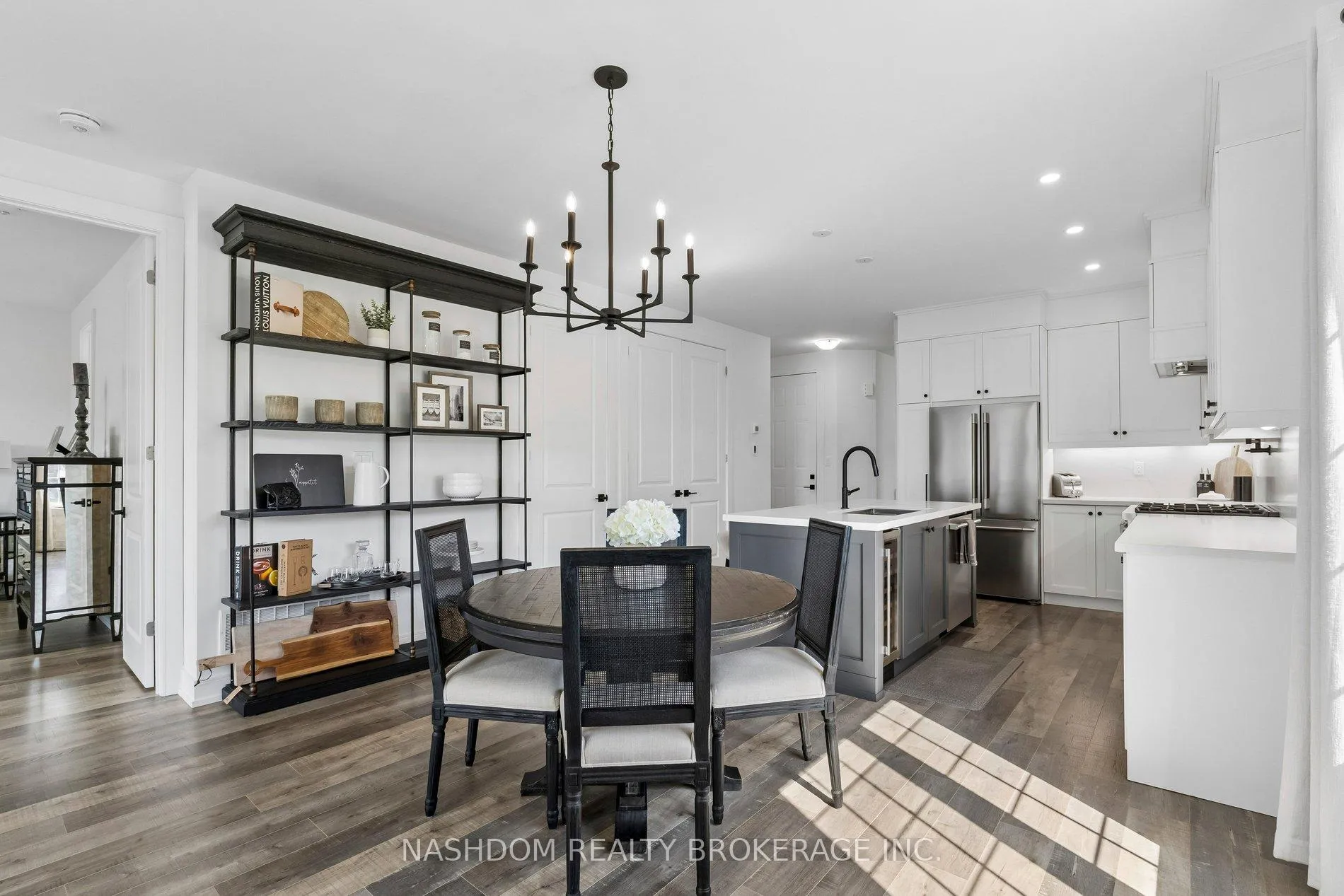 Photo 17 of 31 Seaton Crescent, Tillsonburg — HOMEH