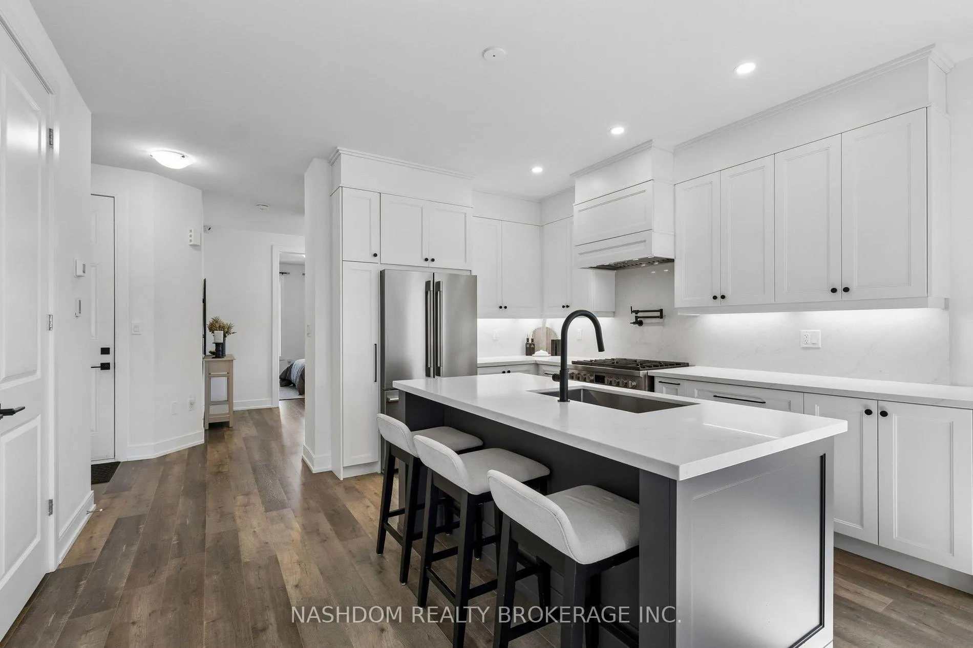 Photo 19 of 31 Seaton Crescent, Tillsonburg — HOMEH