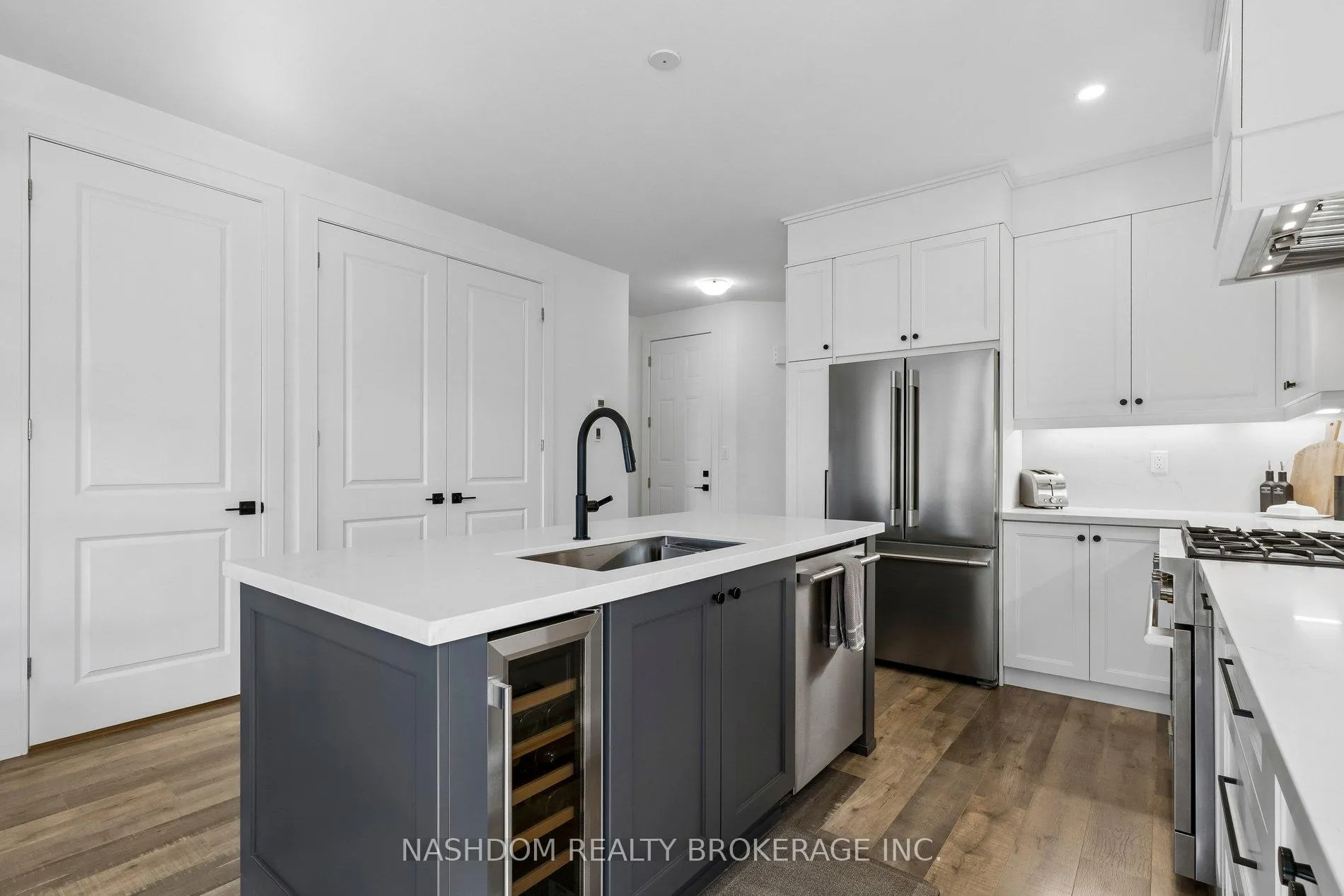 Photo 21 of 31 Seaton Crescent, Tillsonburg — HOMEH