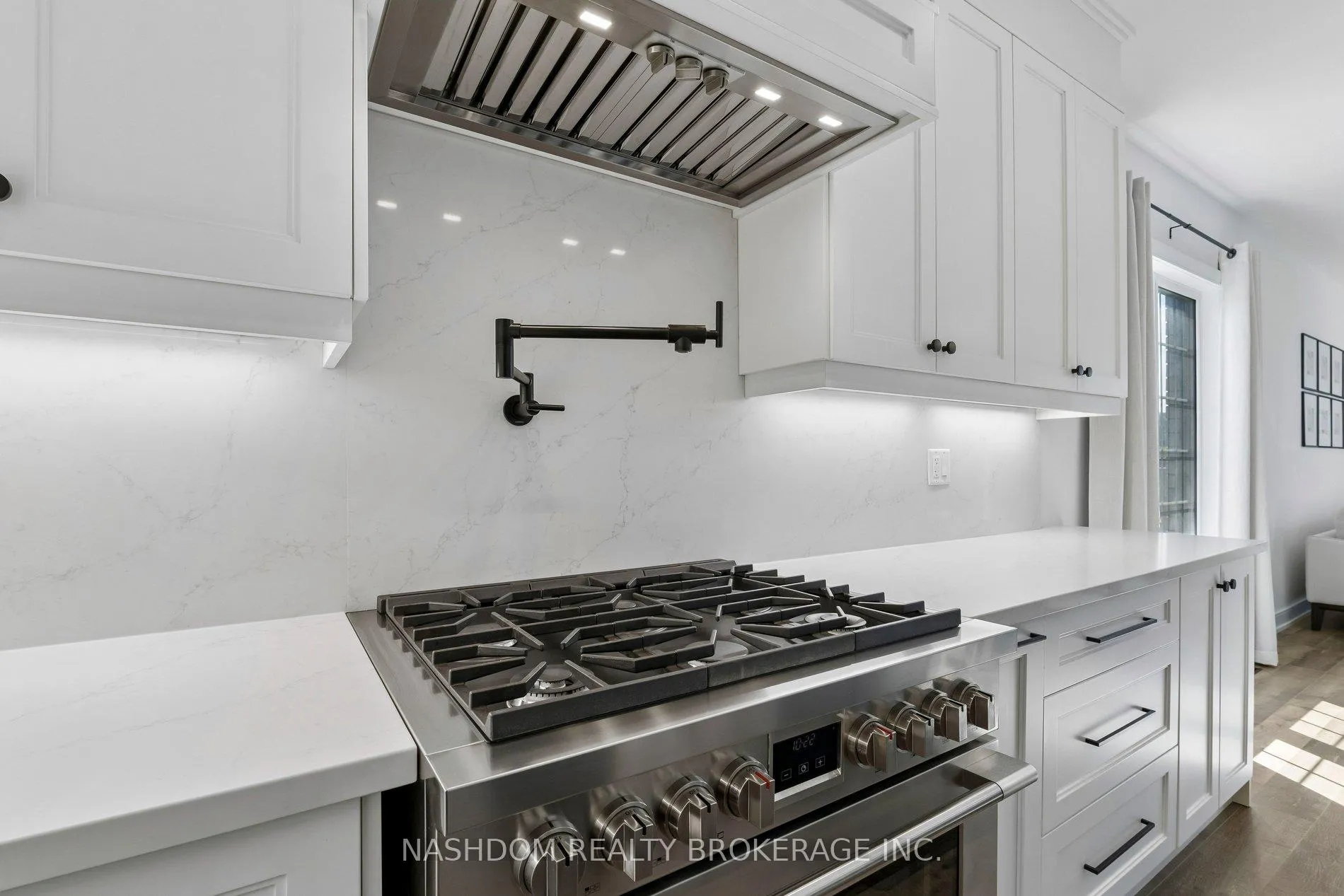 Photo 23 of 31 Seaton Crescent, Tillsonburg — HOMEH