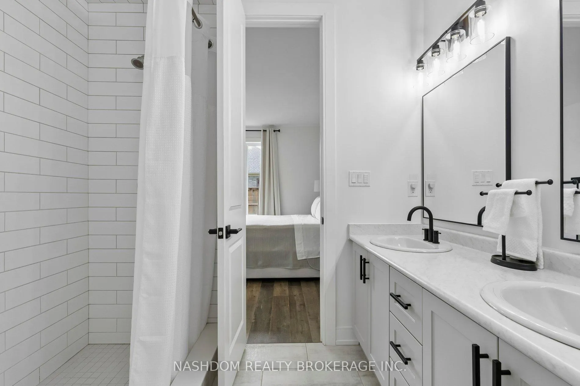 Photo 33 of 31 Seaton Crescent, Tillsonburg — HOMEH