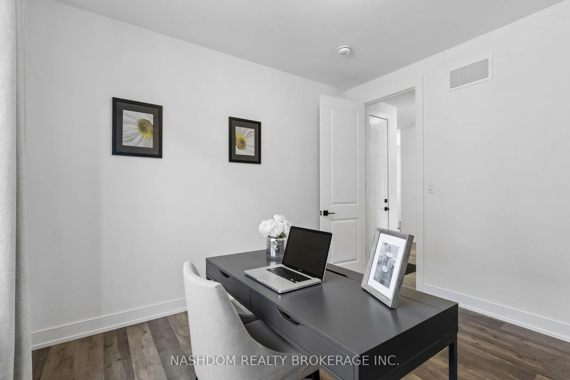 Photo 36 of 31 Seaton Crescent, Tillsonburg — HOMEH