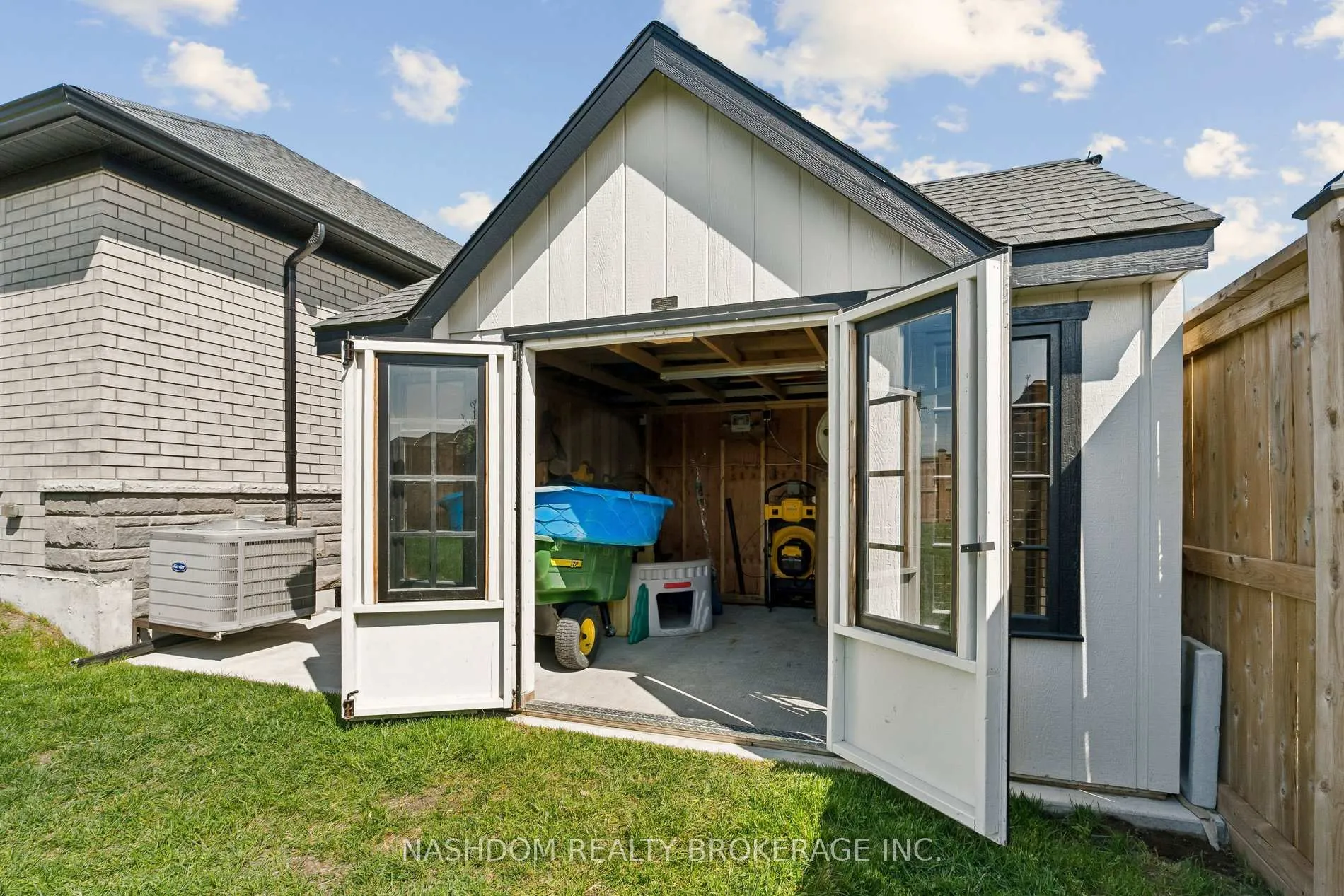 Photo 44 of 31 Seaton Crescent, Tillsonburg — HOMEH