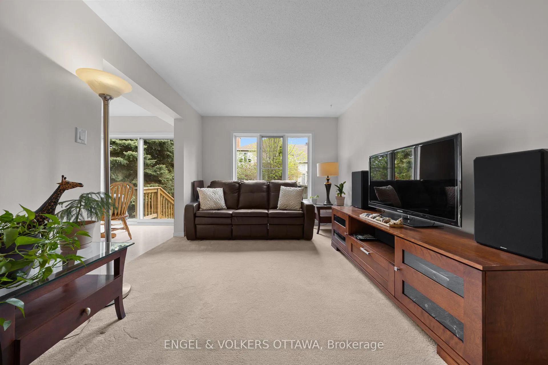 Photo 10 of 23 Cambray Lane, Ottawa, Kanata - Beaverbrook — HOMEH