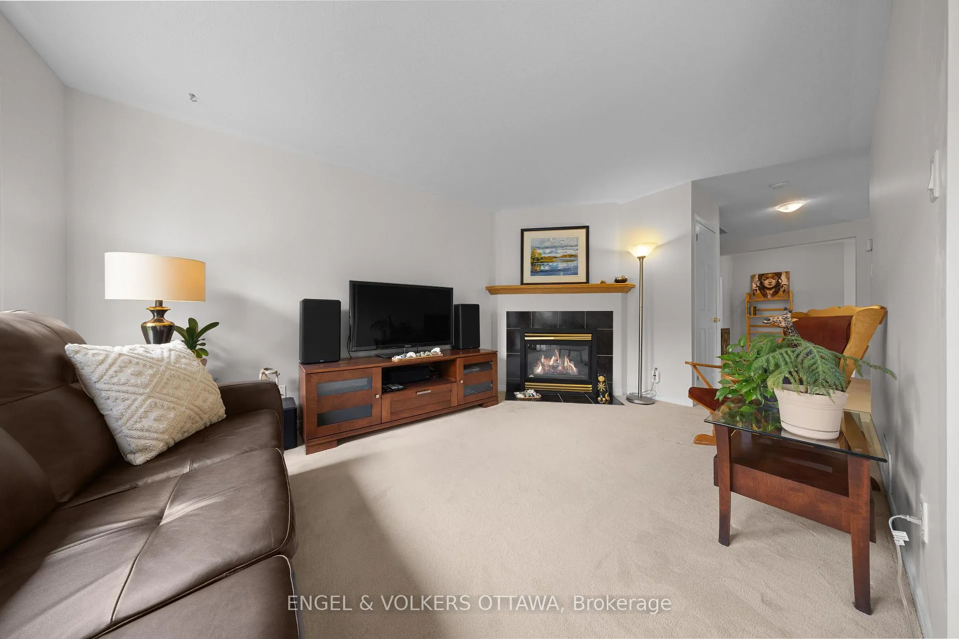 Photo 12 of 23 Cambray Lane, Ottawa, Kanata - Beaverbrook — HOMEH