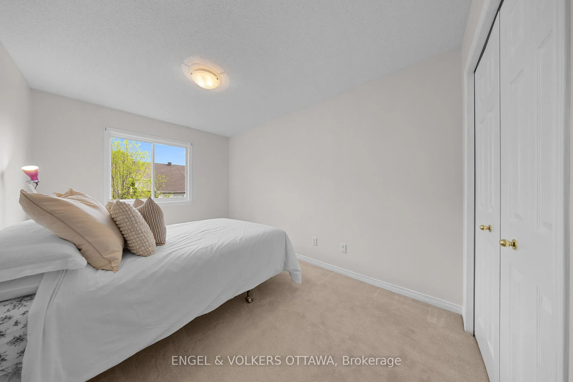 Photo 21 of 23 Cambray Lane, Ottawa, Kanata - Beaverbrook — HOMEH