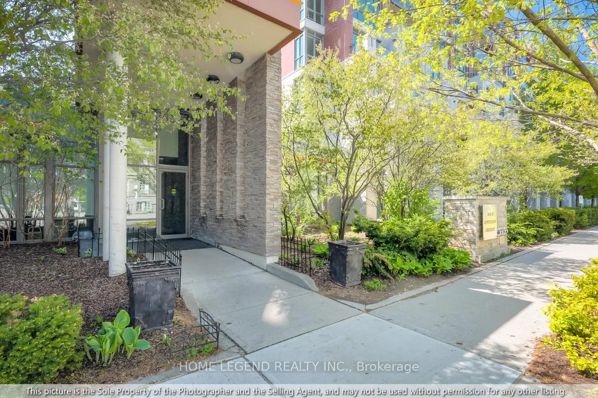 Photo 3 of Unit 215, 39 Upper Duke Crescent, Markham, Unionville — HOMEH