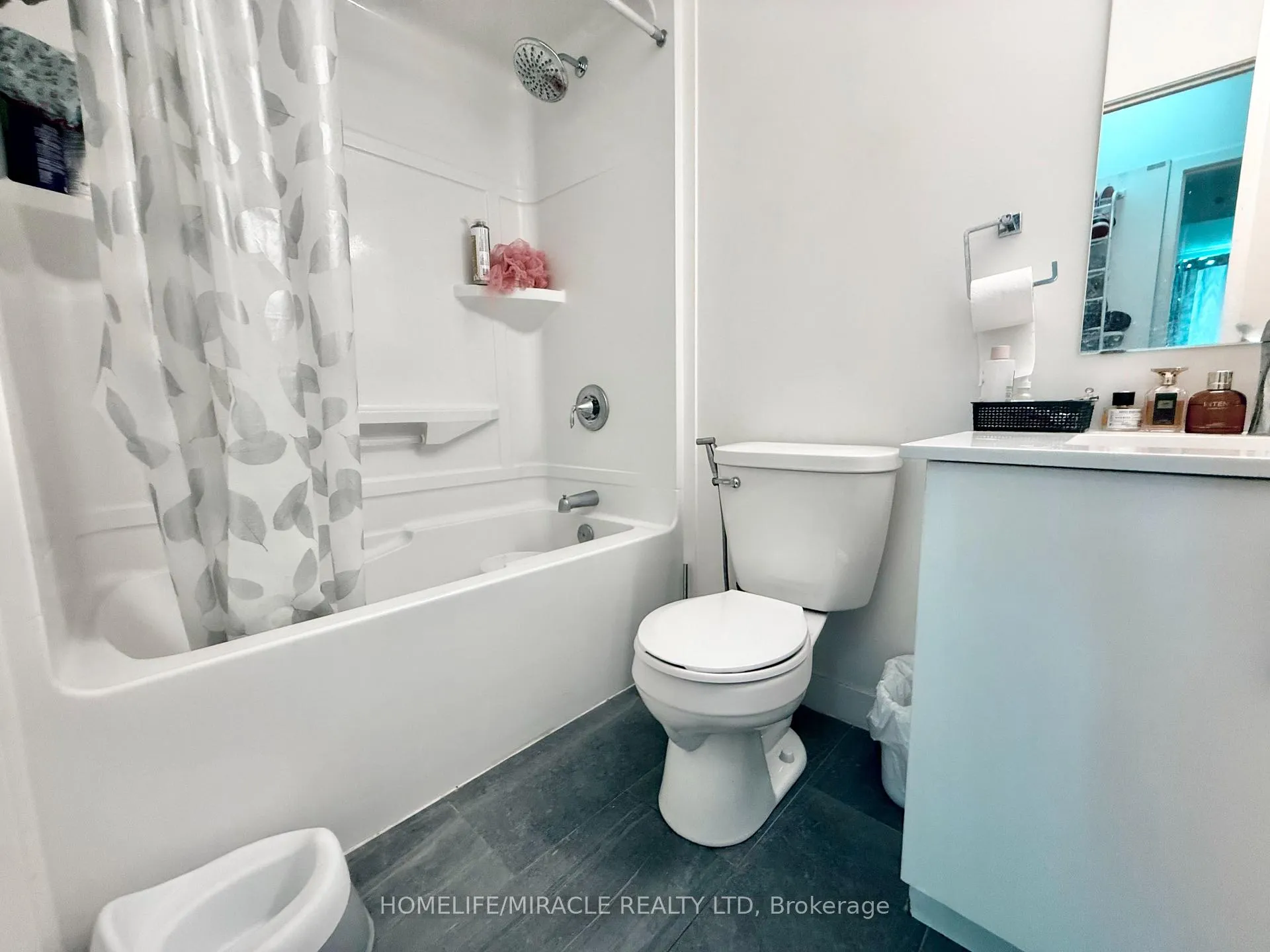 Photo 3 of Unit 607, 128 King Street N, Waterloo, Downtown Waterloo — HOMEH