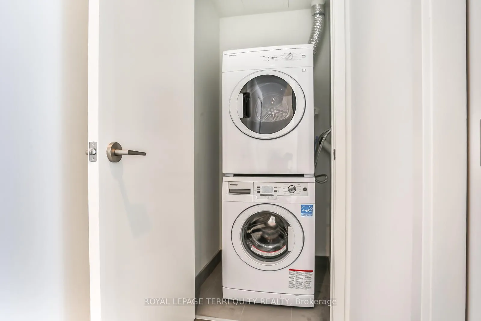Photo 11 of Unit 313, 60 Colborne Street, Toronto, Church-Yonge Corridor — HOMEH