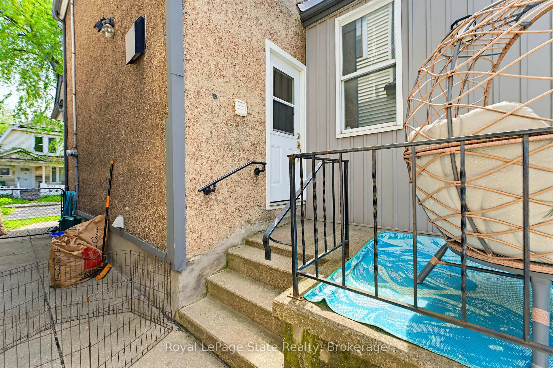 Photo 7 of 17 Minto Avenue, Hamilton, Gibson — HOMEH