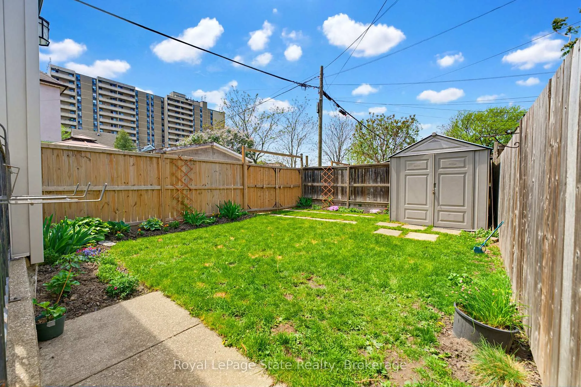 Photo 8 of 17 Minto Avenue, Hamilton, Gibson — HOMEH