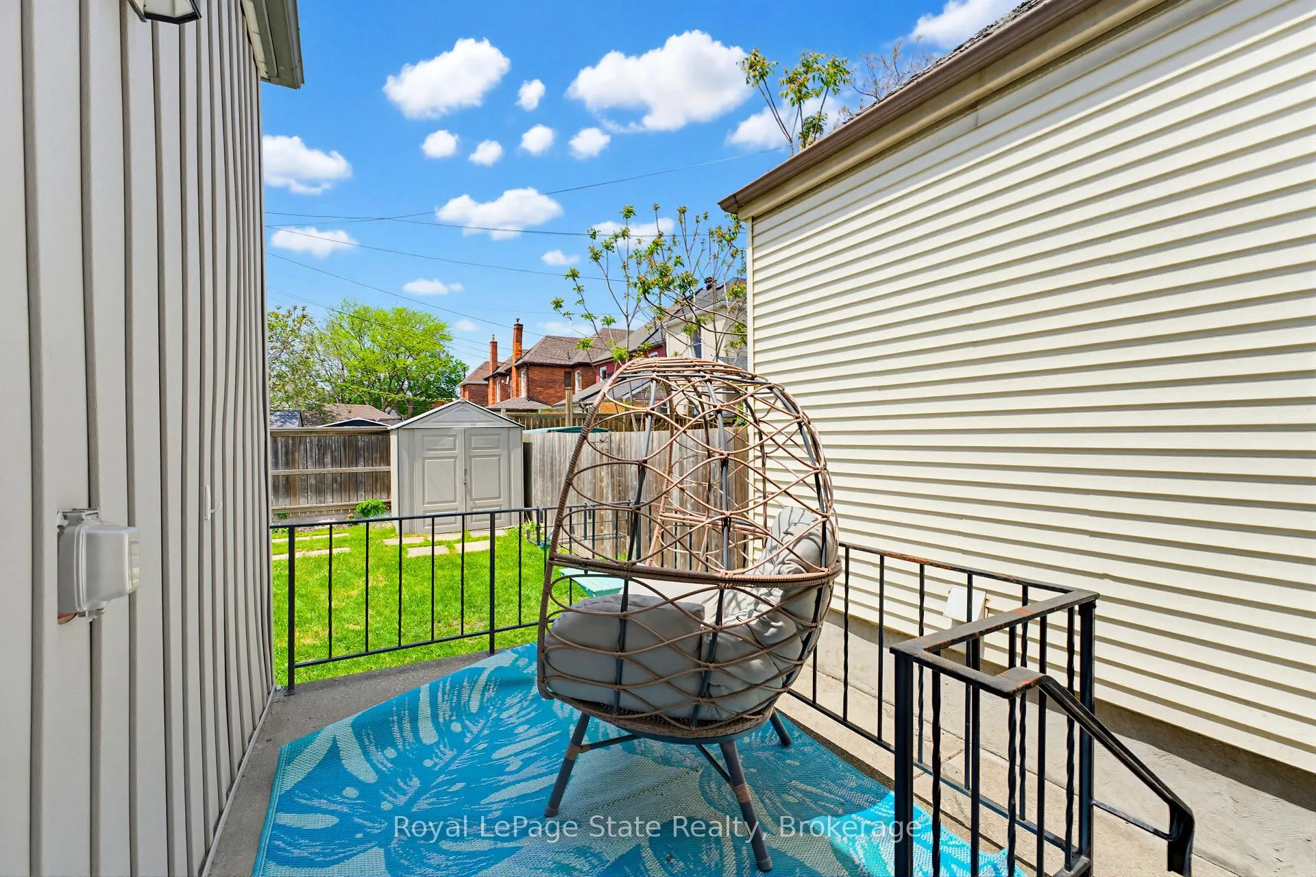 Photo 11 of 17 Minto Avenue, Hamilton, Gibson — HOMEH