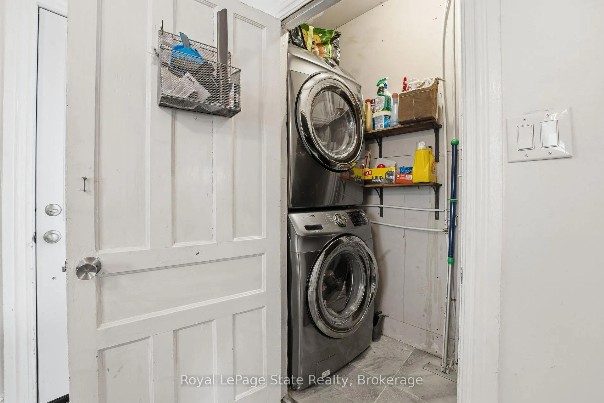 Photo 33 of 17 Minto Avenue, Hamilton, Gibson — HOMEH