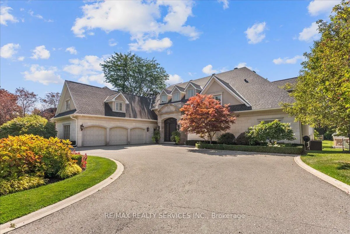 Photo 4 of 574 Conservation Drive, Brampton, Snelgrove — HOMEH