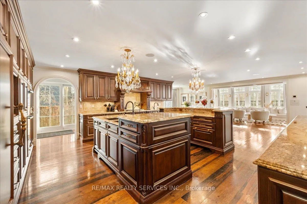 Photo 7 of 574 Conservation Drive, Brampton, Snelgrove — HOMEH