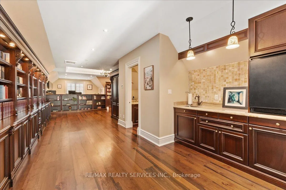 Photo 30 of 574 Conservation Drive, Brampton, Snelgrove — HOMEH