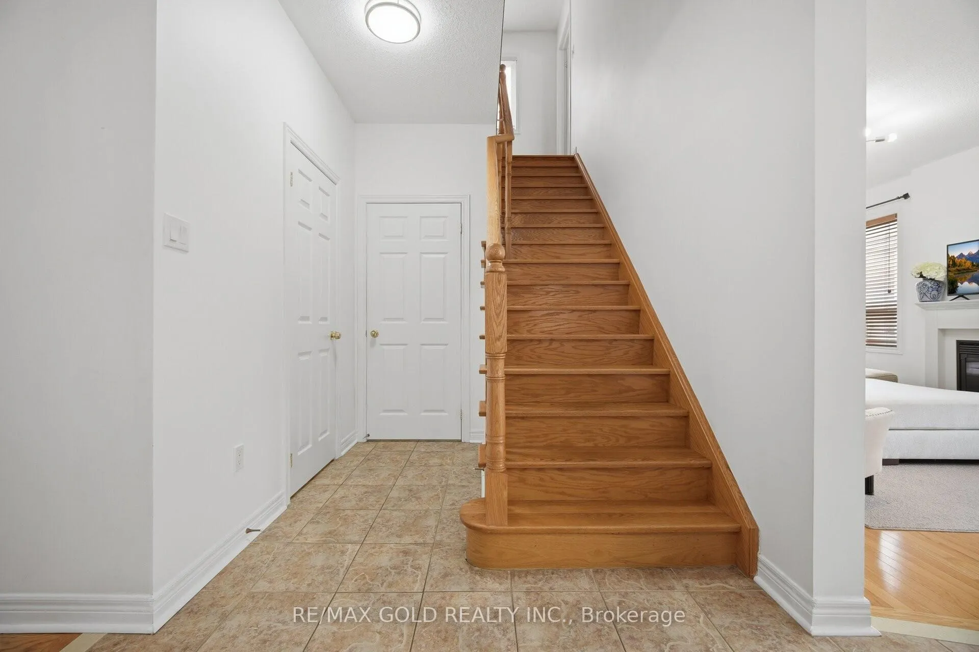 Photo 11 of 52 Watsonbrook Drive, Brampton, Sandringham-Wellington — HOMEH