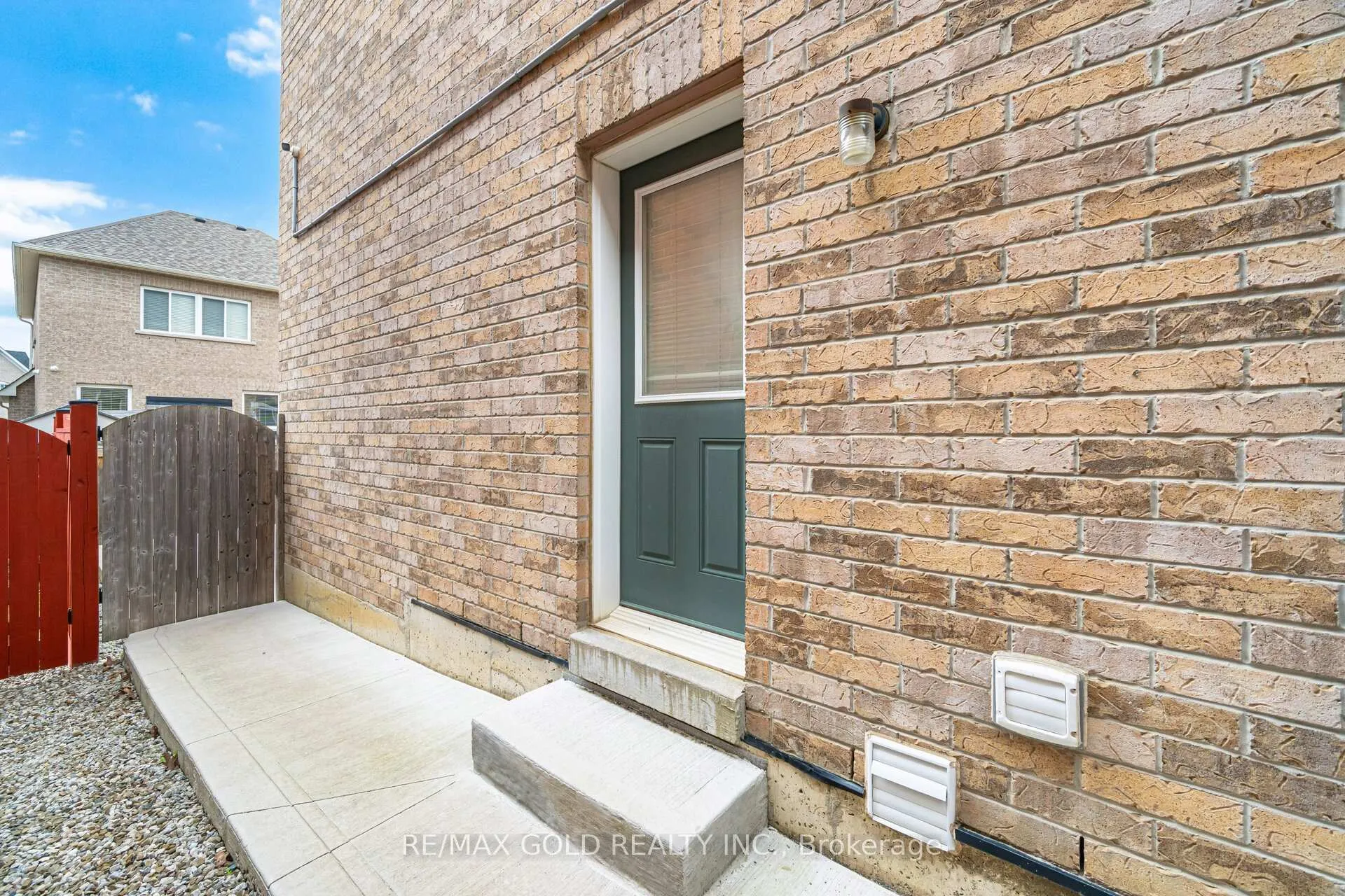 Photo 18 of 52 Watsonbrook Drive, Brampton, Sandringham-Wellington — HOMEH