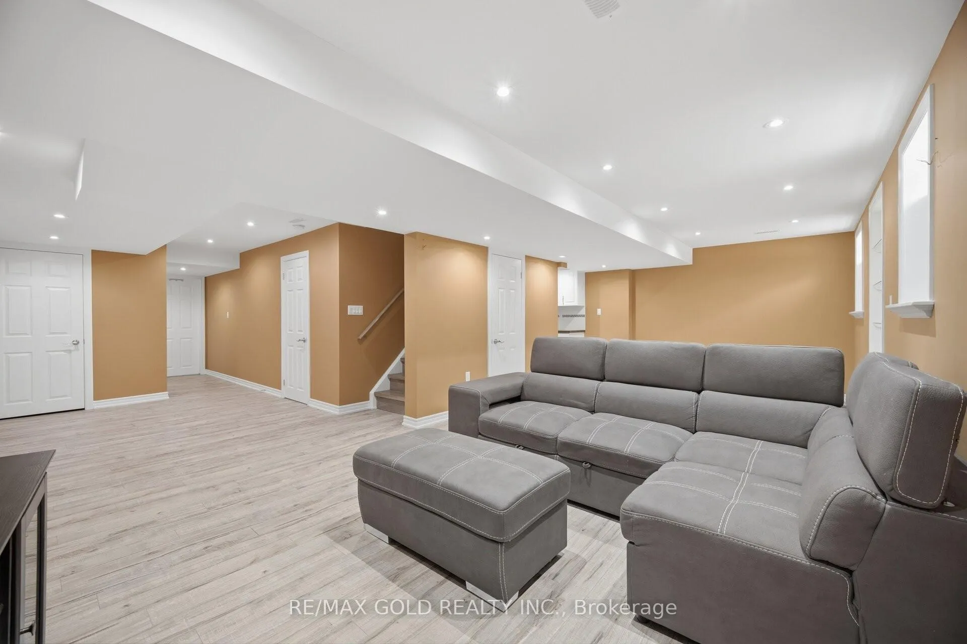 Photo 21 of 52 Watsonbrook Drive, Brampton, Sandringham-Wellington — HOMEH