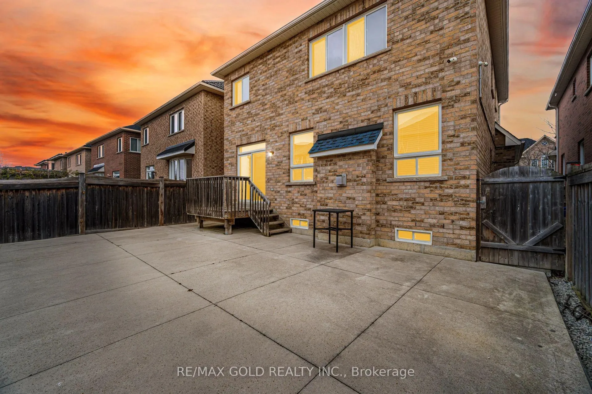 Photo 28 of 52 Watsonbrook Drive, Brampton, Sandringham-Wellington — HOMEH