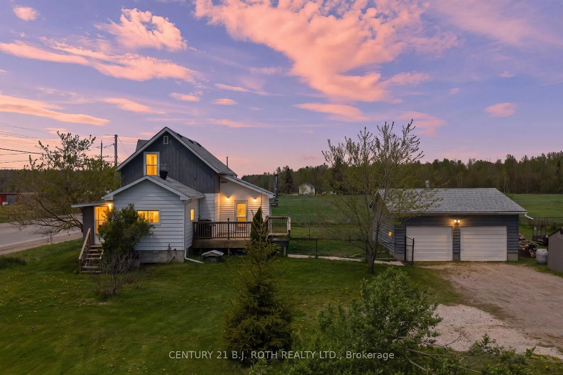 Photo 1 of 1006 Flos 4 Road E, Springwater, Rural Springwater — HOMEH