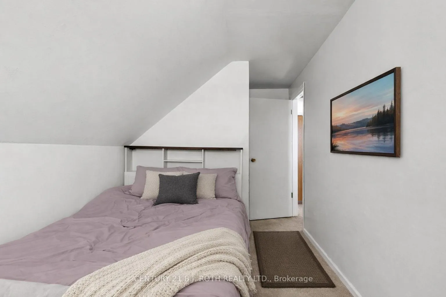 Photo 9 of 1006 Flos 4 Road E, Springwater, Rural Springwater — HOMEH