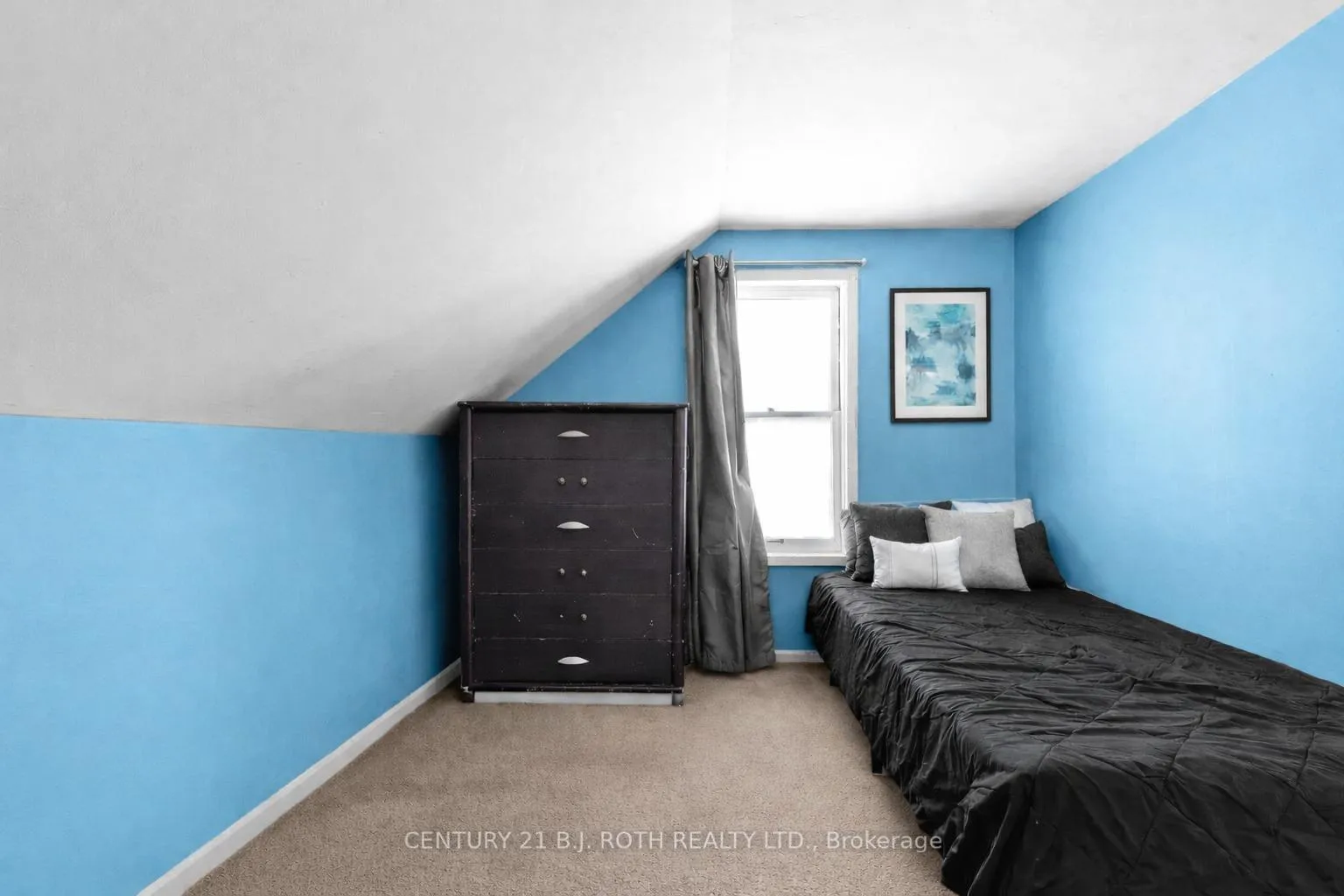 Photo 10 of 1006 Flos 4 Road E, Springwater, Rural Springwater — HOMEH