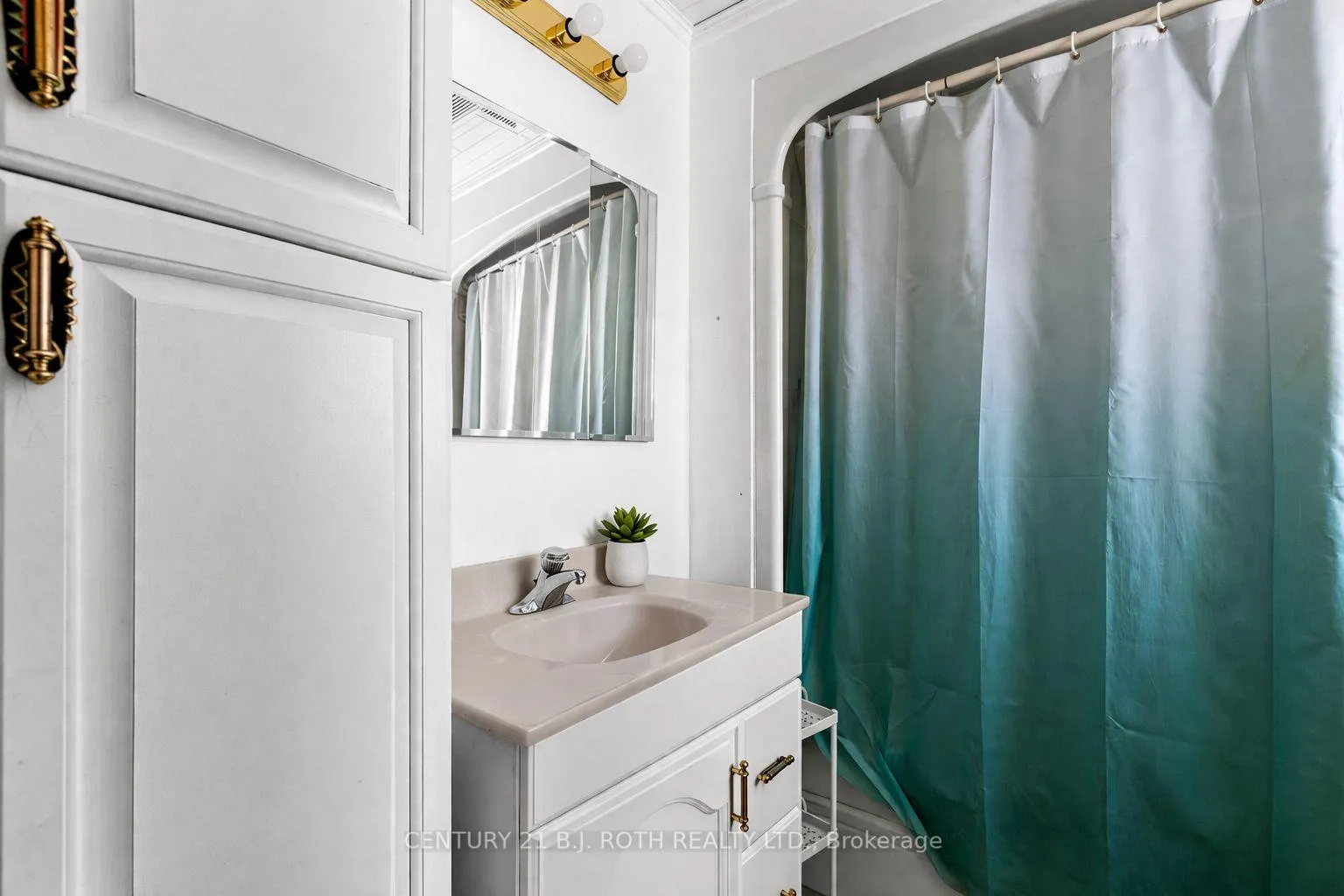 Photo 11 of 1006 Flos 4 Road E, Springwater, Rural Springwater — HOMEH