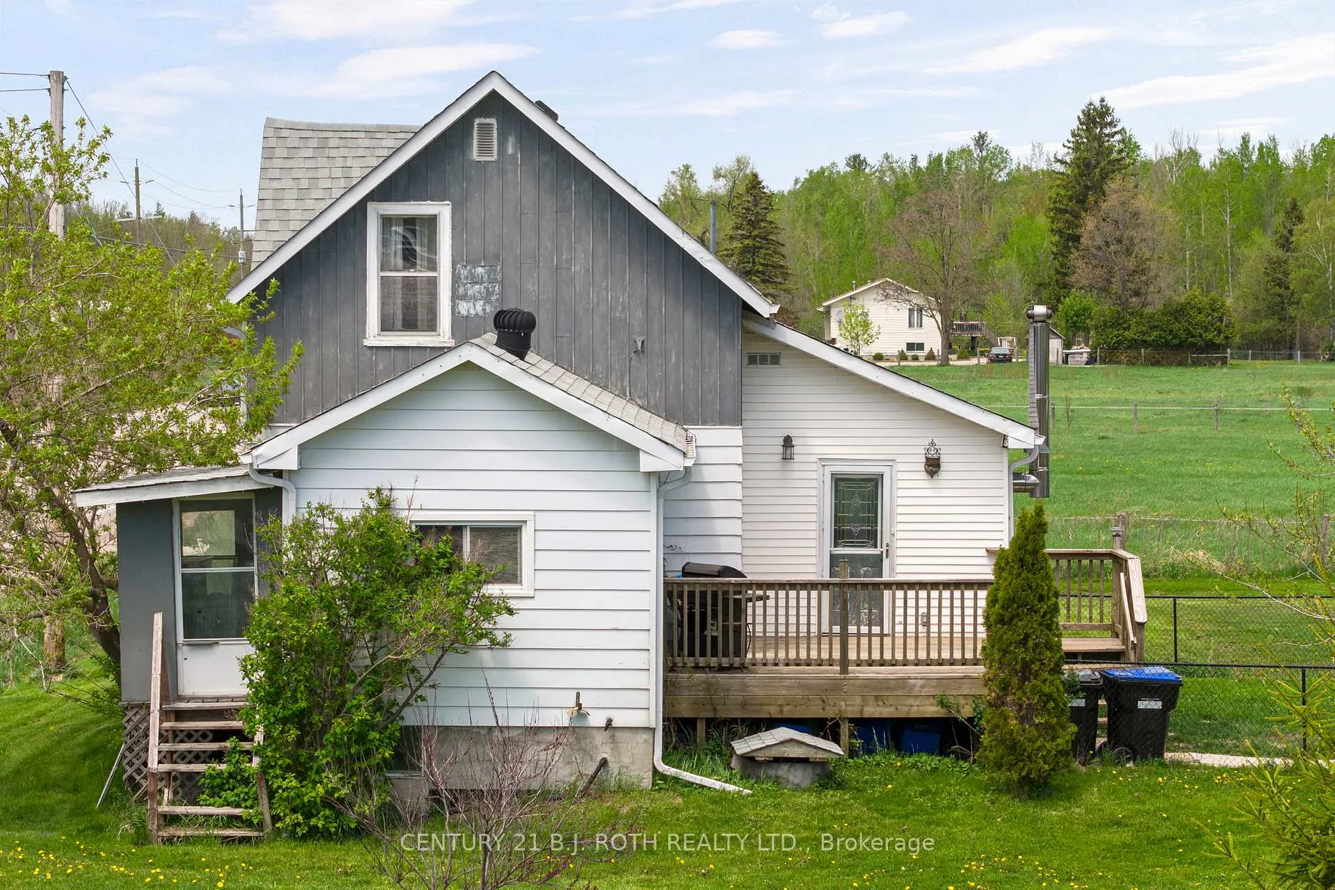 Photo 15 of 1006 Flos 4 Road E, Springwater, Rural Springwater — HOMEH