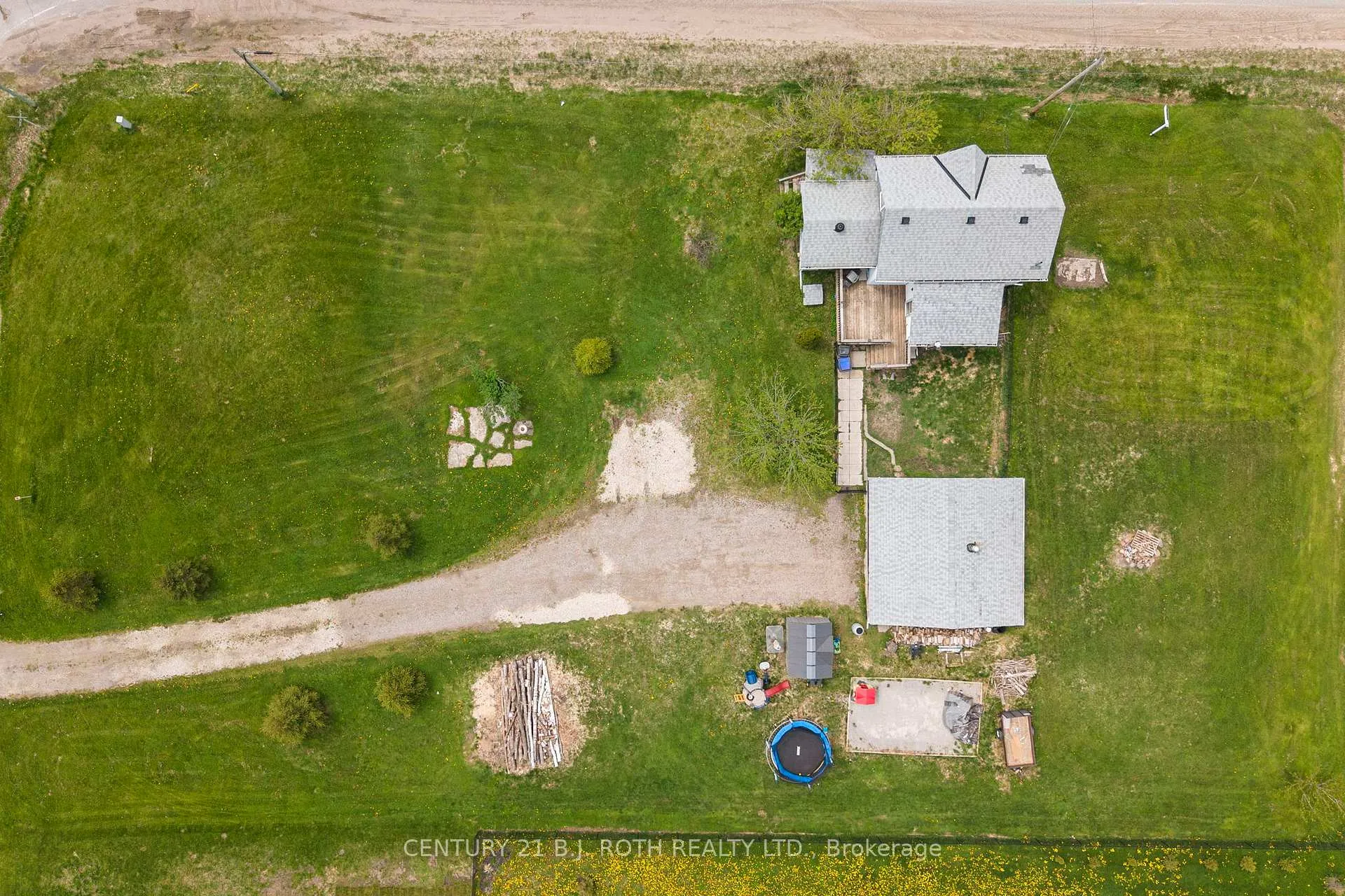 Photo 17 of 1006 Flos 4 Road E, Springwater, Rural Springwater — HOMEH