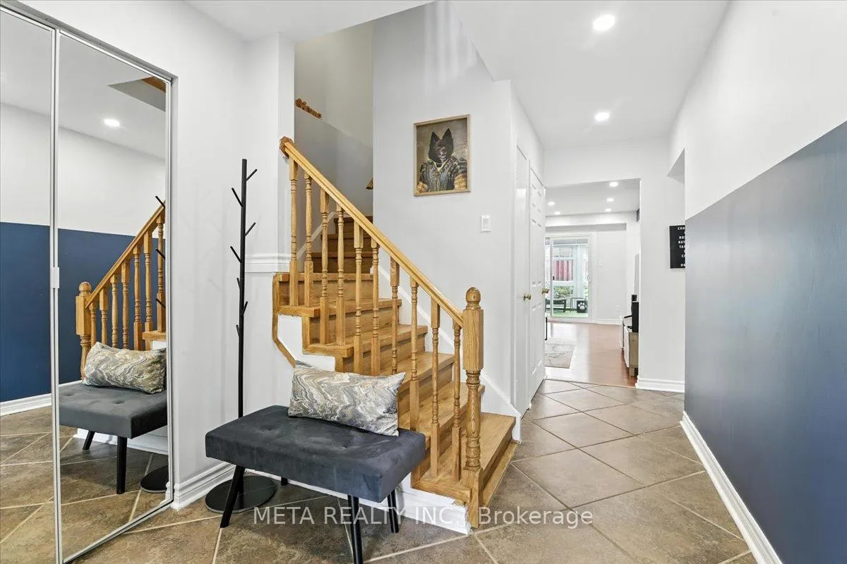 Photo 4 of 1567 Jaywin Circle, Pickering, Village East — HOMEH