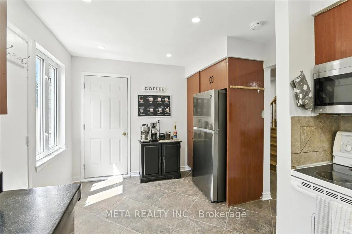 Photo 15 of 1567 Jaywin Circle, Pickering, Village East — HOMEH