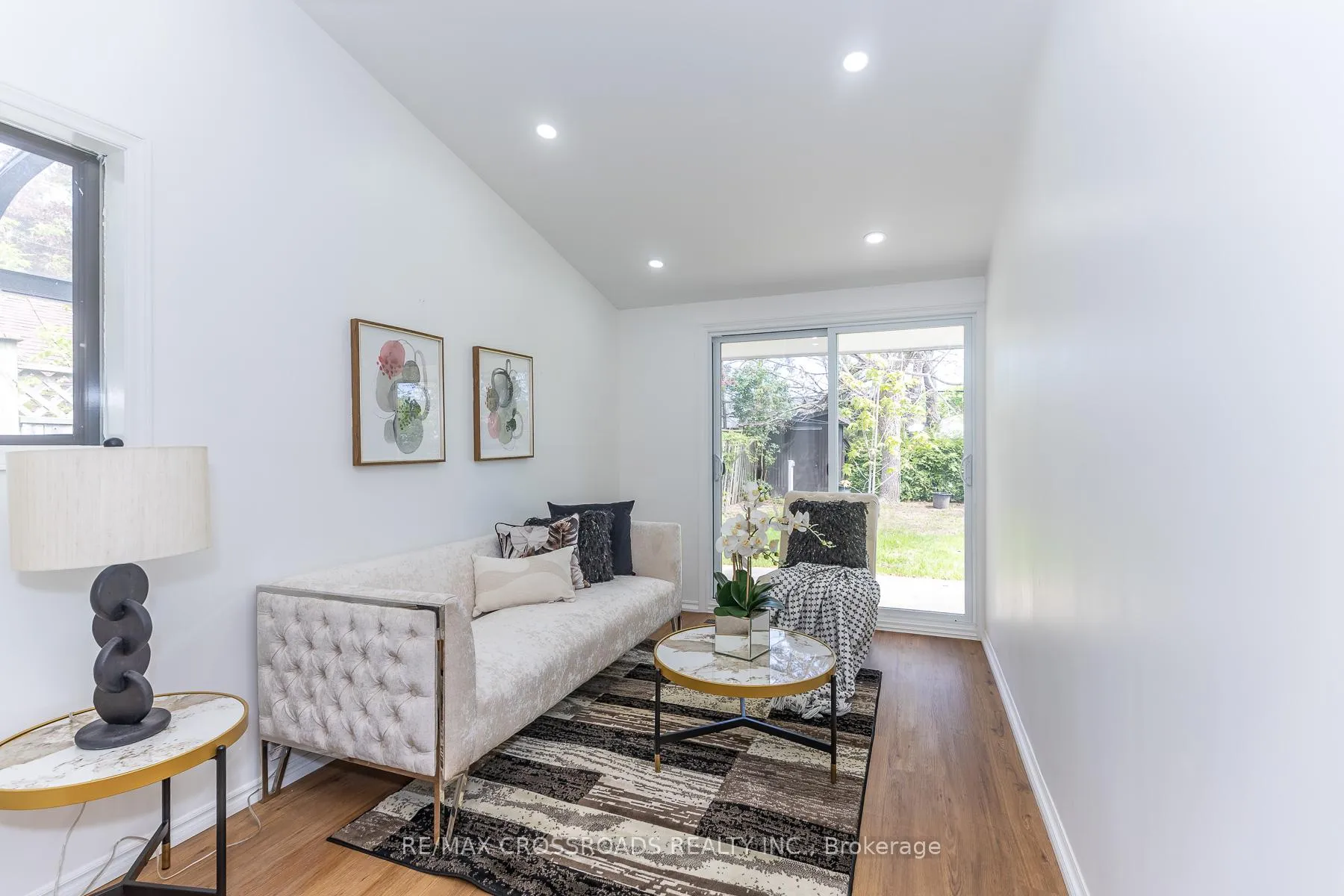 Photo 11 of 47 Munson Crescent, Scarborough, Bendale — HOMEH