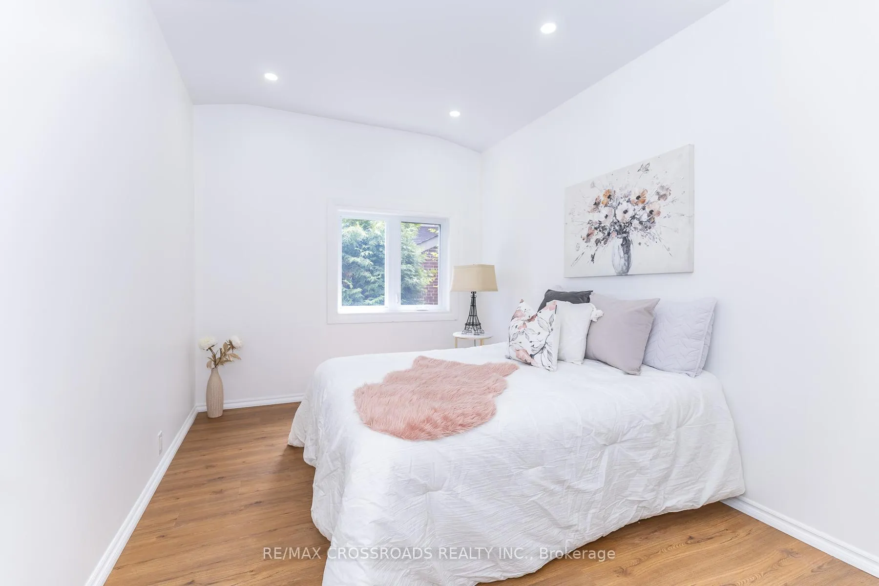Photo 20 of 47 Munson Crescent, Scarborough, Bendale — HOMEH