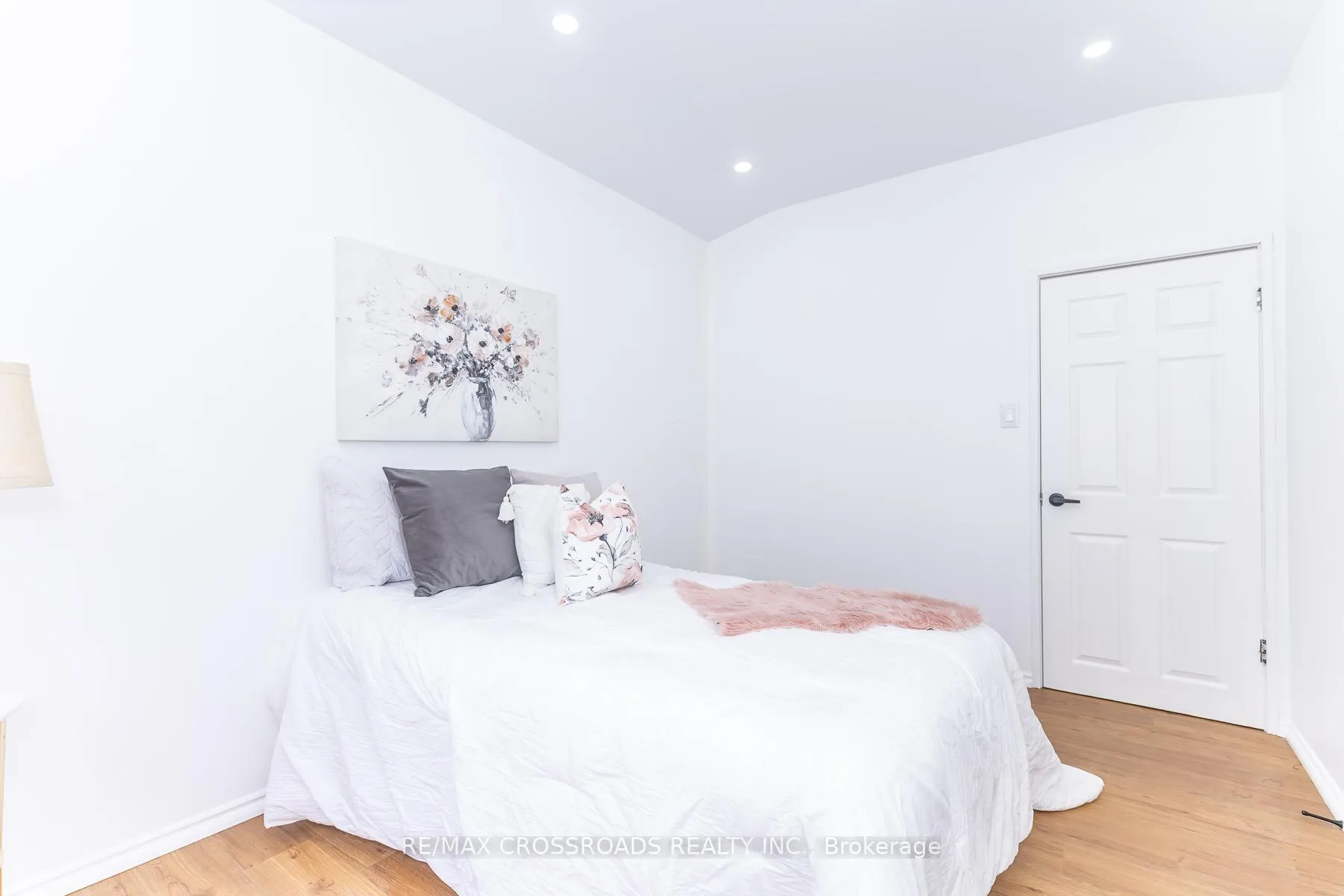 Photo 21 of 47 Munson Crescent, Scarborough, Bendale — HOMEH